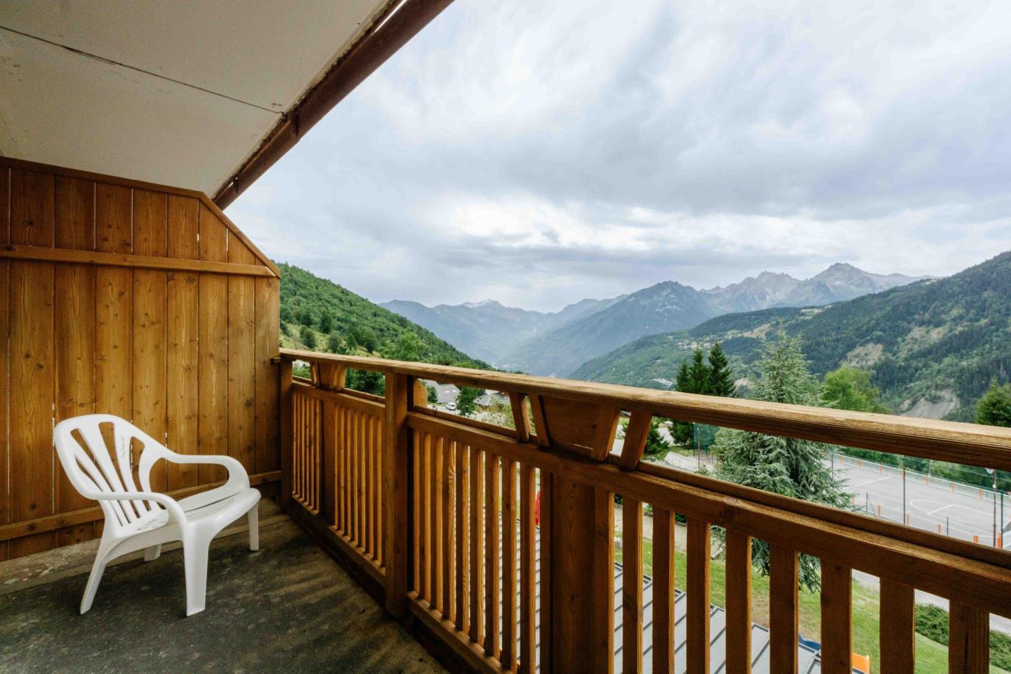 Village Vacances Atc Routes Du Monde Сен-Франсуа-Лоншам Экстерьер фото