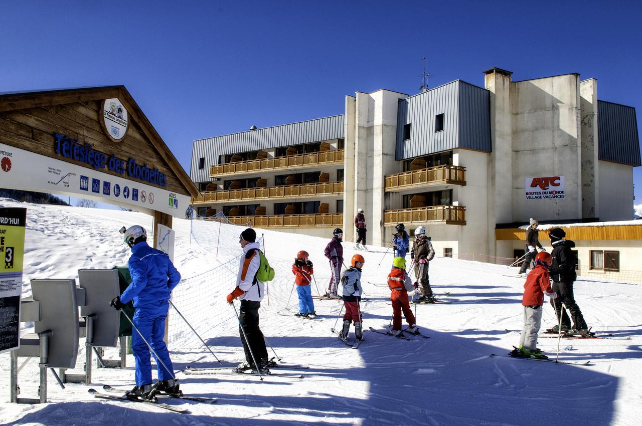 Village Vacances Atc Routes Du Monde Сен-Франсуа-Лоншам Экстерьер фото